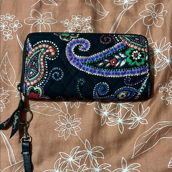 Vera Bradley Black Paisley Wallet - Picture 1 of 5